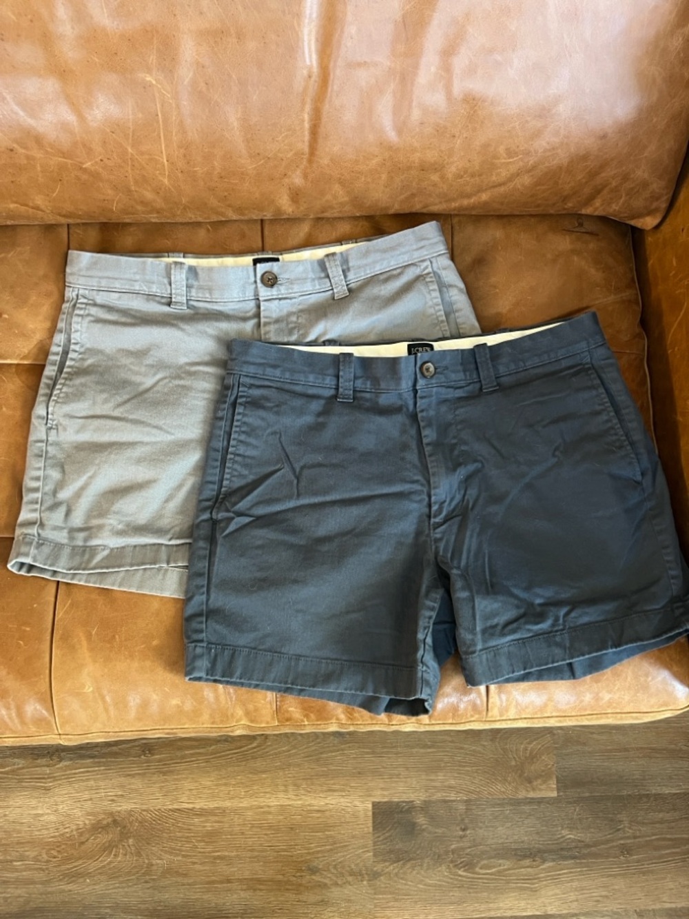 Men's Re-Imagined by J Crew Chino Shorts in Gray and Navy 32” Waist & 5” Inseam